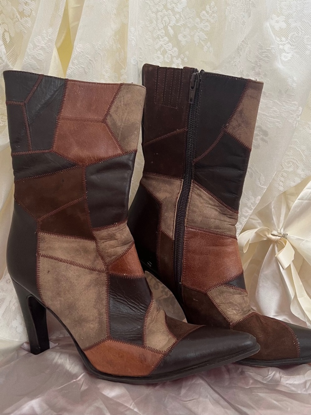 SIZE UNMARKED Y2K Brown Patchwork Leather Pointed Toe Stiletto Boots